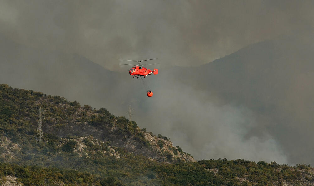 <p>Požari u glavnom gradu bili aktivni na više lokacija</p>