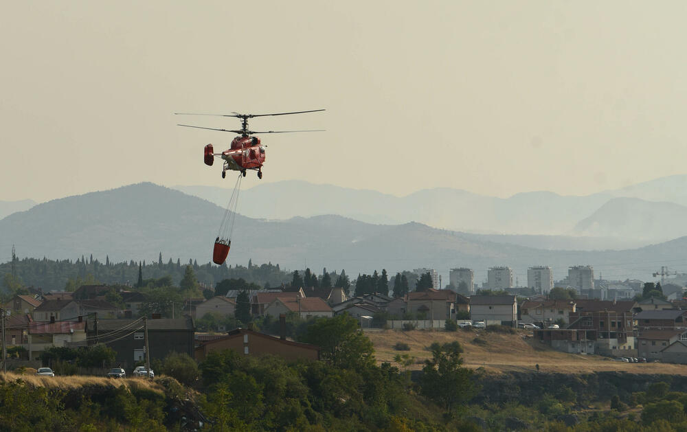 <p>Požari u glavnom gradu bili aktivni na više lokacija</p>