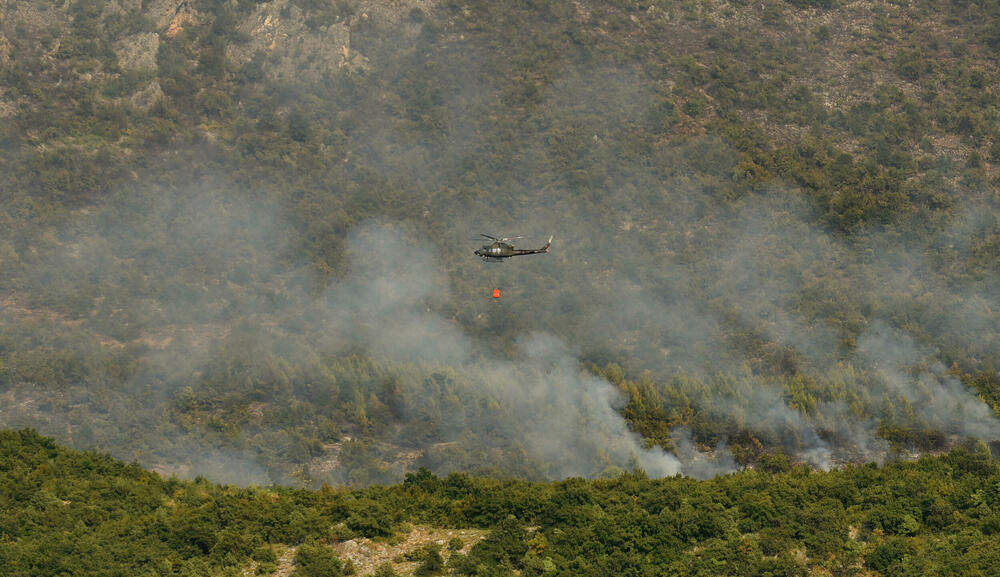 <p>Požari u glavnom gradu bili aktivni na više lokacija</p>