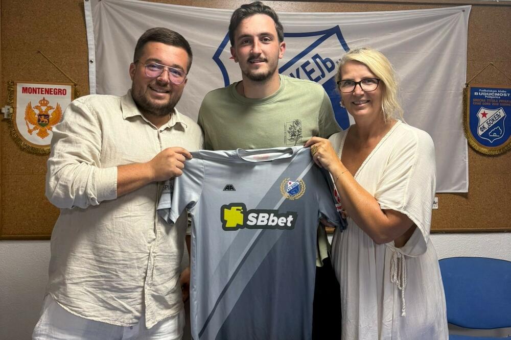 Kriještarac sa dresom Bokelja, Foto: FK Bokelj