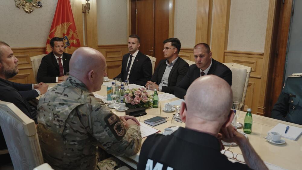 Savjet za odbranu i bezbjednost