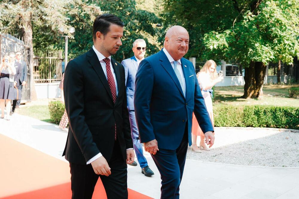 Jakov Milatović, Kristijan Štoker