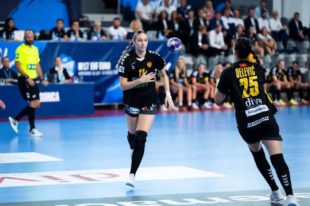 Martina Knežević ide kod Dragana Adžića