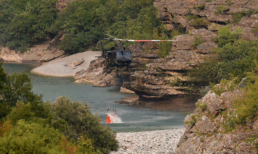 <p>U gašenju požara učestvovali su i vojnici, ali i dobrovoljci, podršku su imali i iz vazduha</p>
