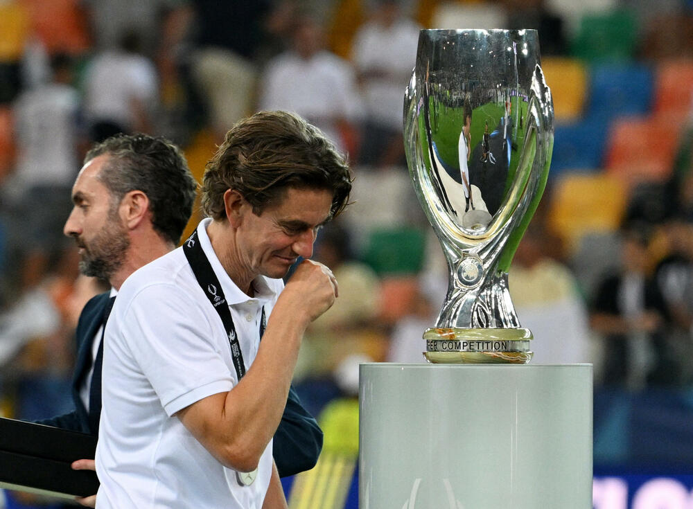 Trener Tottenhama Frank ponosen kljub porazu v Superpokalu