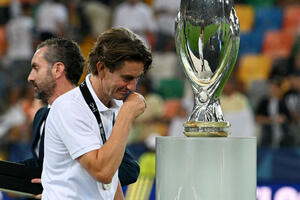 Frank: Izuzetno sam ponosan na igrače, ali u fudbalu je najvažnija...