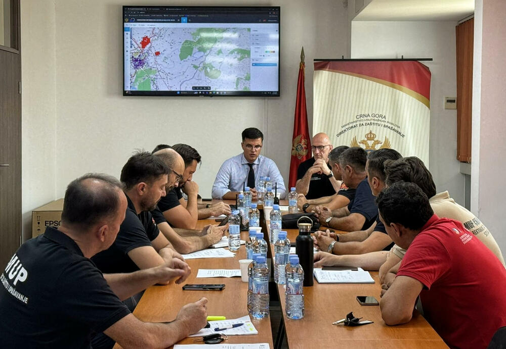 Požari v Črni gori: Prioritetne lokacije in okrepitve