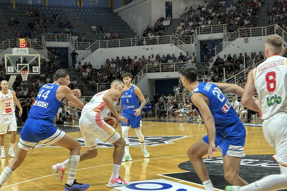 Ponovo najboji u našoj reprezentaciji: Vučević protiv Grka u Solunu, Foto: KSCG