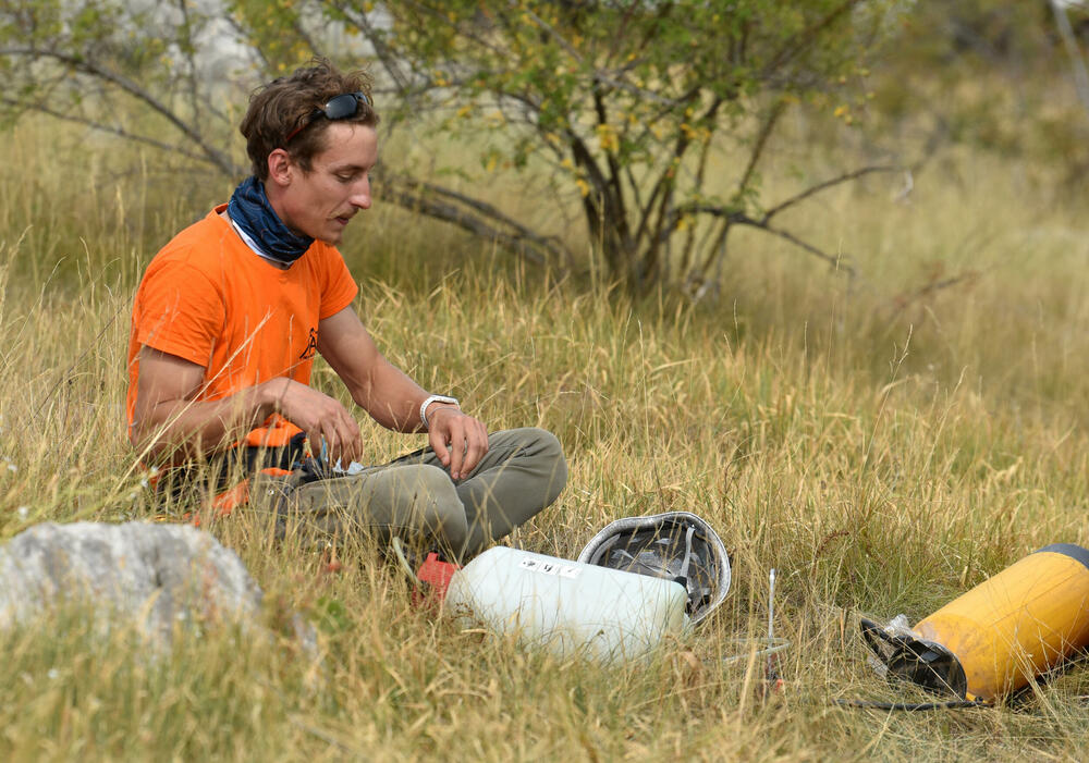<p>U Kučkim koritima bio je i gradonačelnik Podgorice Saša Mujović </p>  <p>On i vršilac dužnosti (v.d.) Službe zaštite i spašavanja Glavnog grada Nikola Bojanović pričajli su sa mještanima i obilazili teren</p>
