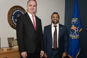 Đeljošaj se nakon mjesec "hvali" fotkom sa šefom FBI