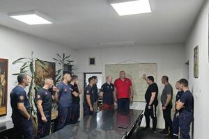 Smolović i Maslovarić obišli dežurnu smjenu Službe zaštite i...