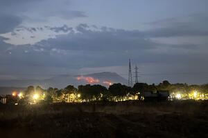 Ugroženo desetak kuća u Stijeni piperskoj