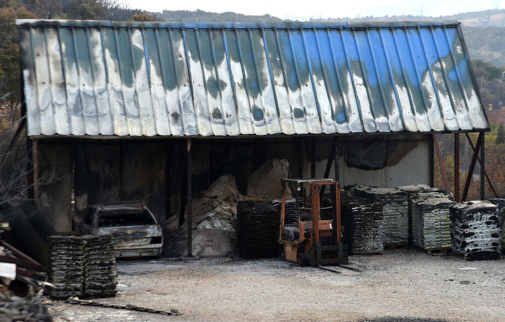 <p>“Ovo su naši pradjedovi radili, ova imanja i sela krvavo su stečena”, svjedoči Jonus Purović iz Mjegotina</p>  <p>“Nema tog novca koji može da nadoknadi štetu koja je ovdje načinjena”, govori s mukom Ratko Đukić, mještanin Pipera</p>  <p>“Ne možemo svake godine živjeti s istim strahom”, ogorčen je Miodrag Laković iz Kuča</p>