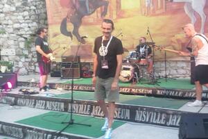 Nova publika uvijek prija