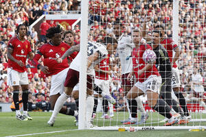 Greška golmana ili greška sudije riješila derbi - tobdžije našle...