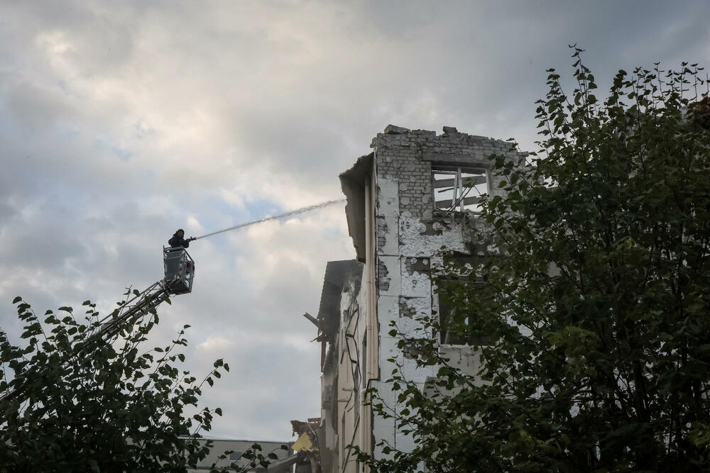 <p>Harkov, na sjeveroistoku Ukrajine blizu granice s Rusijom, od početka ruske invazije u februaru 2022. redovno je meta ruskih raketnih i dron-napada</p>