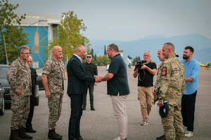 Krapović i Helez: Crna Gora i BiH će nastaviti da razvijaju...