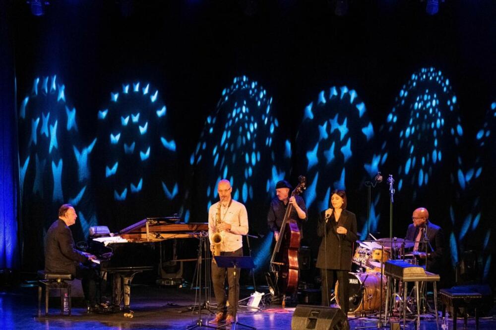 Sinan Alimanović International Band, Foto: Narodna biblioteka Budva