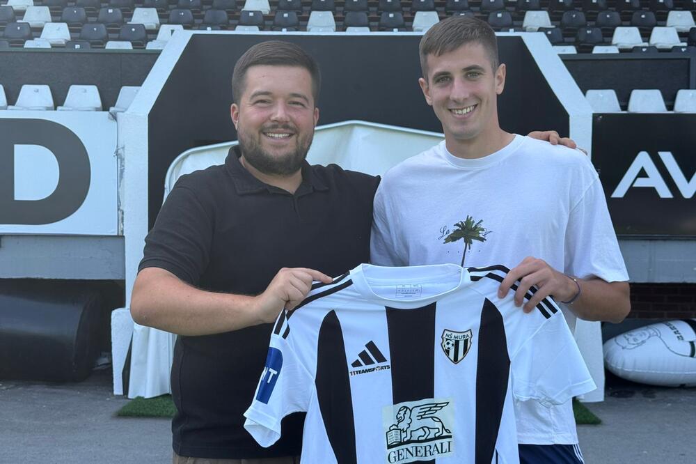 Mrvaljević u društvu agenta Mateja Špadijera, Foto: Privatna arhiva