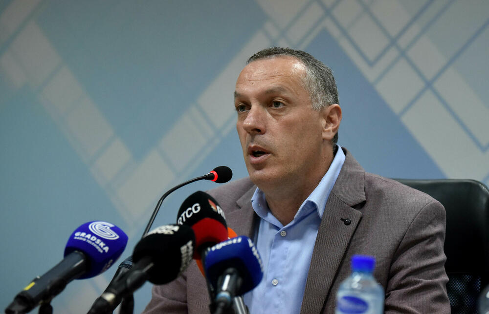 Štrajkom upozorenja protiv umanjenja zarada: Iz Sindikata...