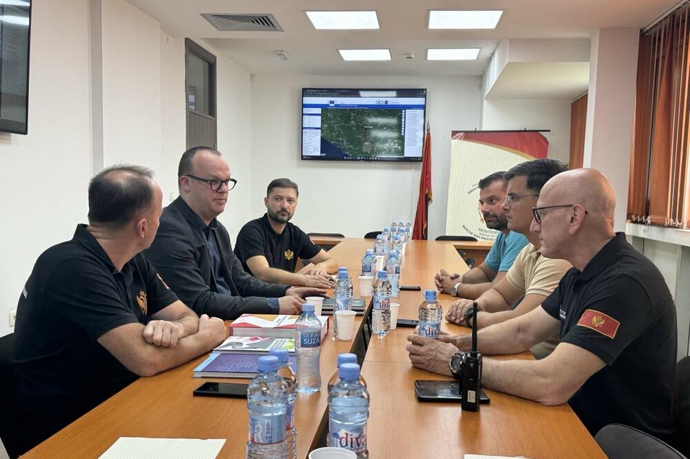 Sa sastanka, Foto: MUP