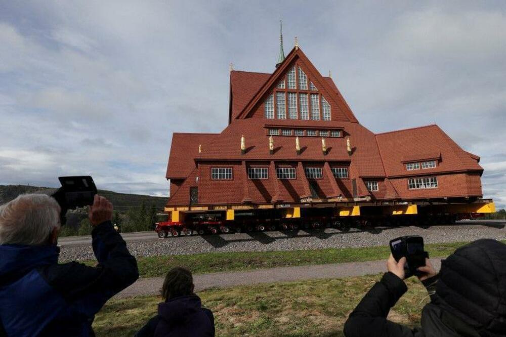 Crkva koja će biti premještena, Foto: REUTERS/Leonhard Foeger