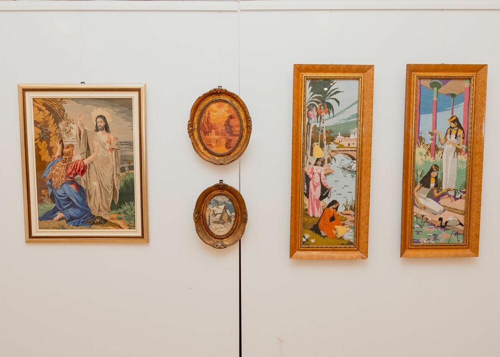 <p>Posljednji program bARSa, izložba "Gobleni - (U)Bod vremena", otvorena je u Umjetničkoj galeriji "Velimir A. Leković"</p>