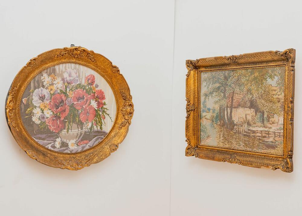 <p>Posljednji program bARSa, izložba "Gobleni - (U)Bod vremena", otvorena je u Umjetničkoj galeriji "Velimir A. Leković"</p>