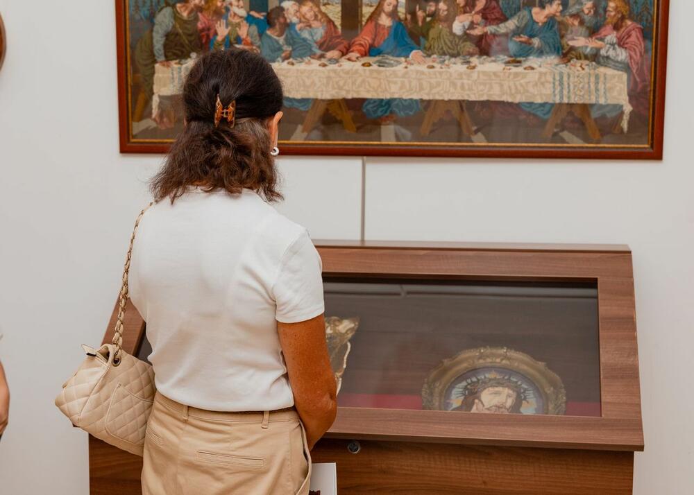 <p>Posljednji program bARSa, izložba "Gobleni - (U)Bod vremena", otvorena je u Umjetničkoj galeriji "Velimir A. Leković"</p>