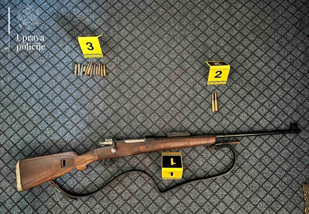 Policija u Mojkovcu oduzela lovački karabin i municiju u ilegalnom...