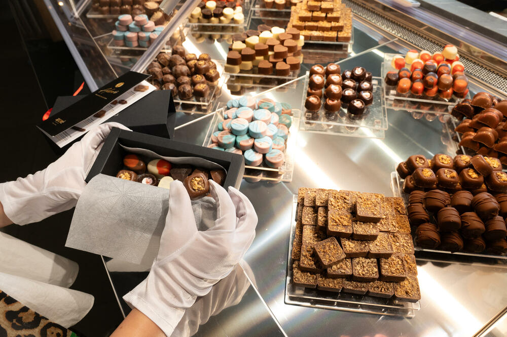 <p><em>Voli online shop</em></p>