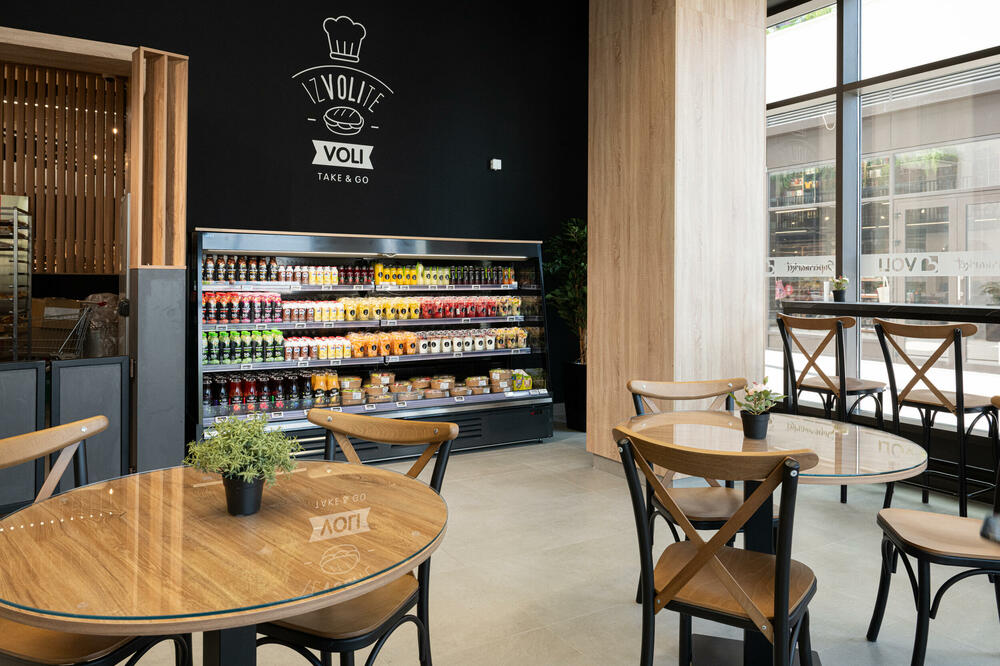 <p><em>Voli online shop</em></p>