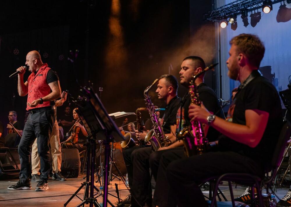 Barski ljetopis, Disco Opera