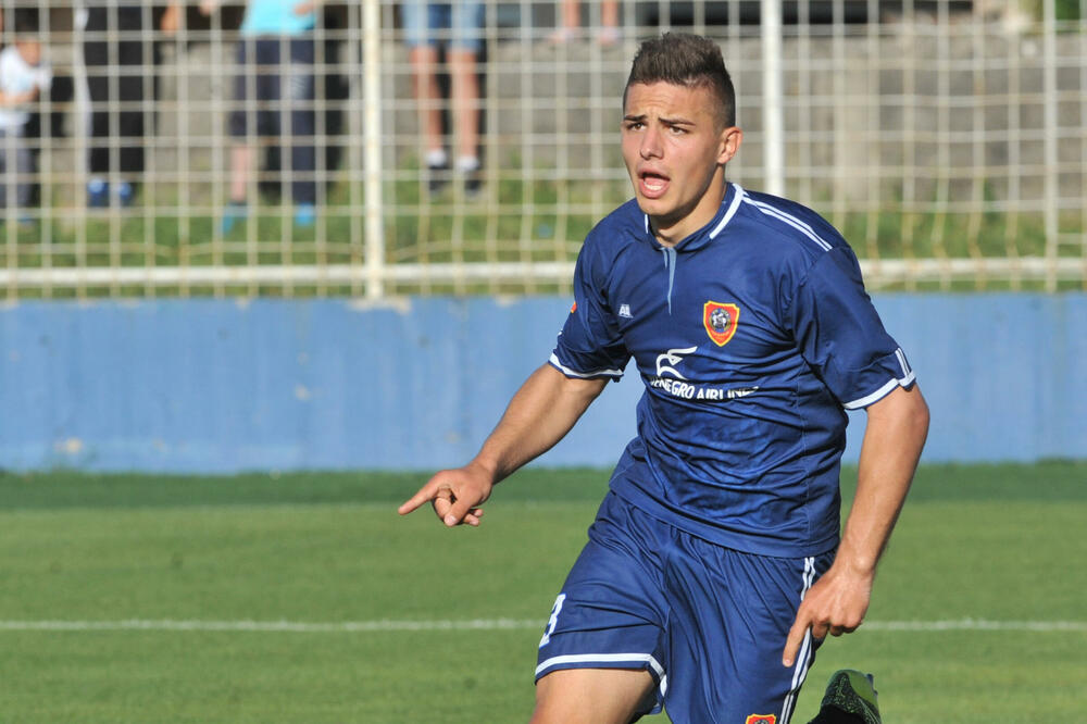 Dobro se isplatio Zeti: Nikola Krstović u dresu kluba iz Golubovaca 2017., Foto: Savo Prelevic