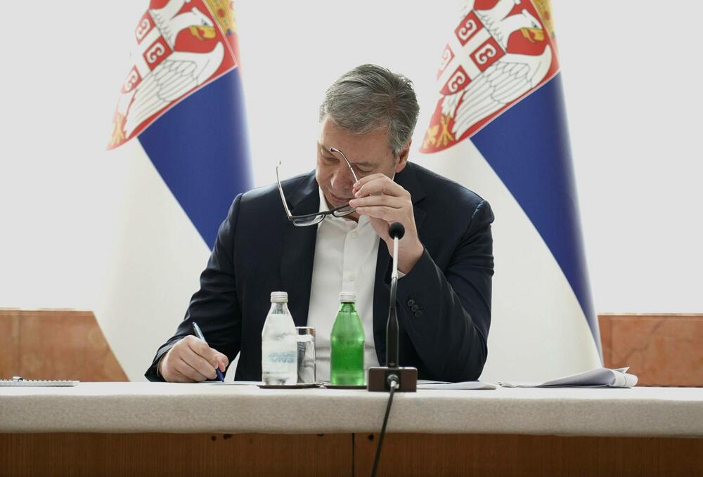 Junge velt: Zapad učestvovao u stvaranju Vučića, SNS- u potrebni...