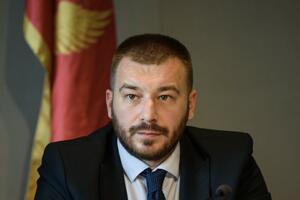 Krstović: Spajić da predloži odluku kojom će se isplatiti nagrada...