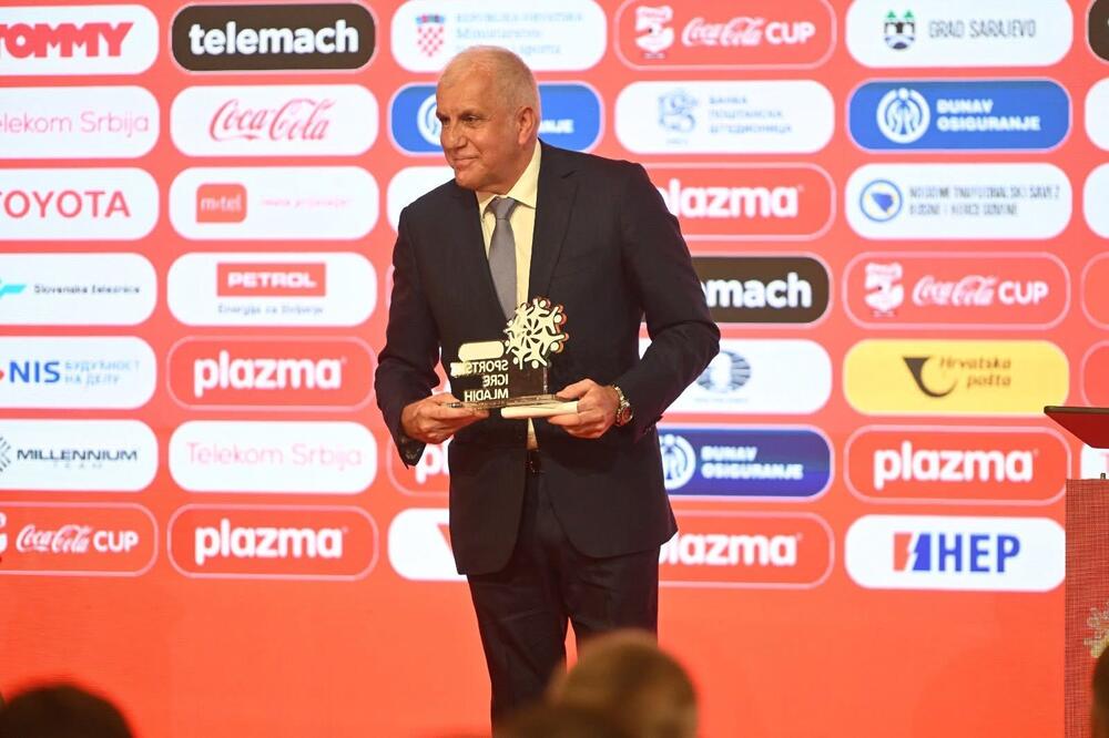 <p>Djeci poručujem im da uživaju, da se druže, da budu istrajni u sportu, ali i da ne zaborave na obrazovanje, jer je ono najvažniji temelj njihove budućnosti, kazao je predsjednik Plazma Sportskih igara mladih Zdravko Marić</p>