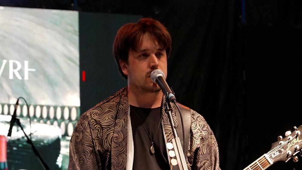 <p>Tokom posljednje festivalske večeri planirani nastupi nikšićkog benda Remake, pobjednika Bunt Rok festivala Paks, Magnifica, Vampira, repera Bruta, tandema Bigru i Paja, a za samu završnicu svoje autorsko stvaralaštvo će predstaviti Had</p>