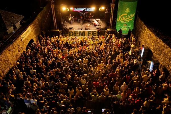 Paraf, Neki to vole vruće i Još gori na Bedem festu