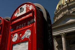 'Nekada sam mislio da ljudi jedva čekaju da dobiju pismo'