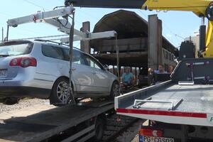 Neplanirano ljetovanje na asfaltu: Spavali na klupi jer nisu mogli...