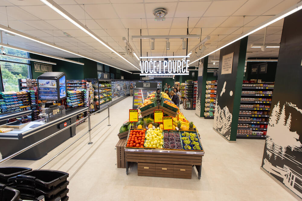 <p><em>Posjetite novu Aromu u Kolašinu i proslavite sa nama otvaranje, Aroma - sve za tebe.</em></p>