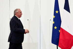 Francuska opet u krizi pošto je premijer tražio glasanje o...