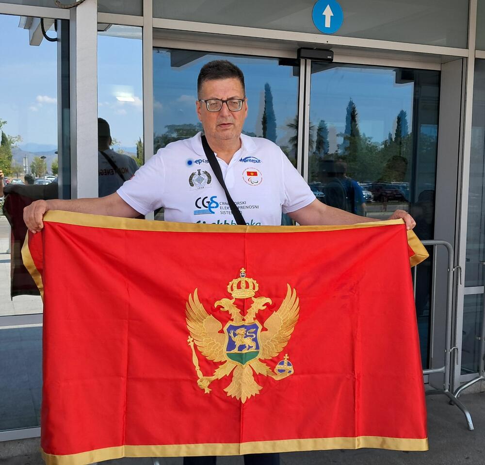 Črnogorski šahist Predrag Nikač osvojil bronasto medaljo na SP v Žešovu, Poljska