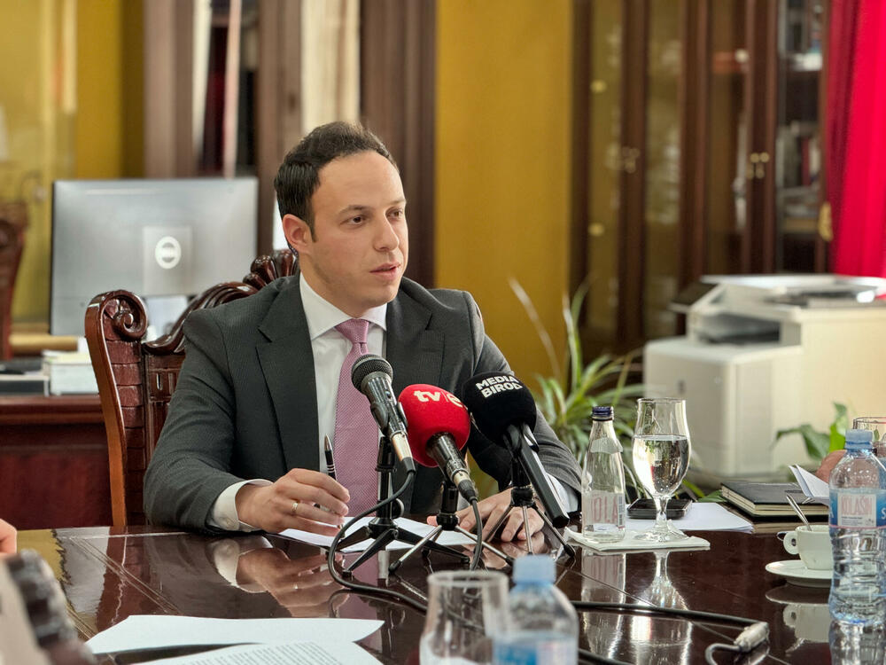 “Grad u mnogim parametrima opet stagnira”: Bajraktari