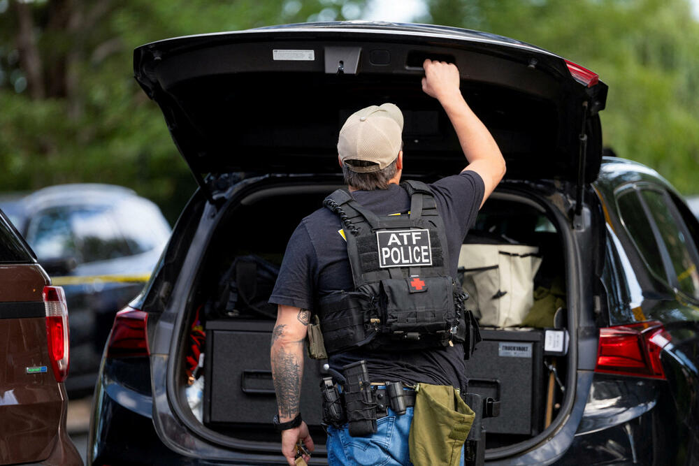 <p>"Ovo je bio smišljen čin nasilja protiv nevine djece i drugih ljudi koji su se molili. Sama surovost i kukavičluk pucanja u crkvi punoj djece apsolutno su neshvatljivi", rekao je načelnik policije Mineapolisa Brajan O’Hara</p>