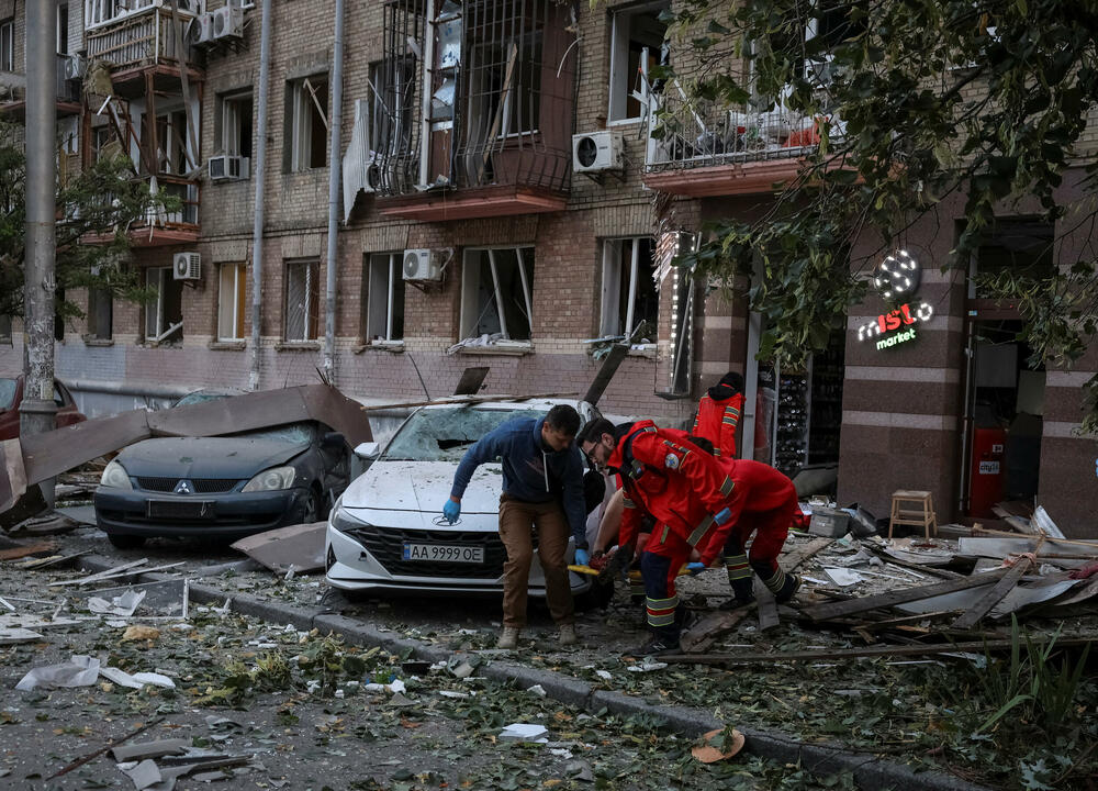 <p>"Rusi ne gledaju da okončaju rat, već samo da pokrenu nove udare", naveo je Zelenski na društvenoj mreži X</p>