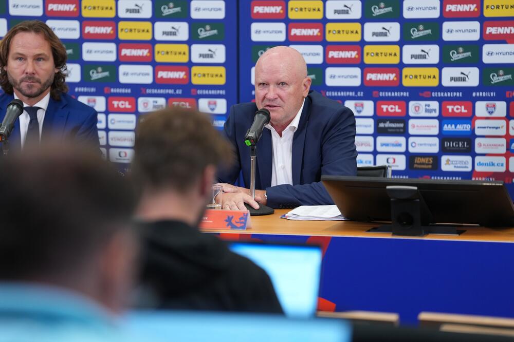 Hašeg i Nedved na pres konferenciji, Foto: Fotbal.cz