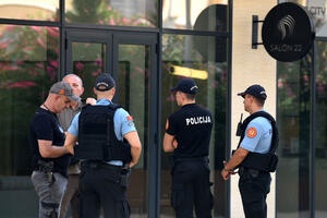 Opsada policije u Siti kvartu, Pejtonu, Staroj varoši...