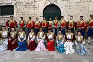 Crnogorska porodica iz Berlina podržala KUD "Ljubo Božanović"